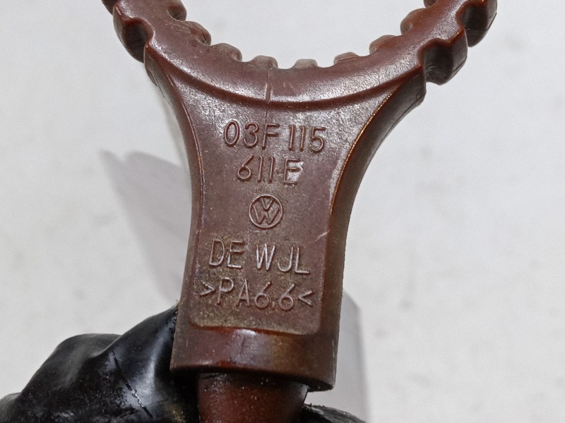 Recambio de varilla aceite para skoda yeti (5l) 1.2 tsi referencia OEM IAM 03F115611R   Recambio de varilla aceite para skoda yeti (5l) 1.2 tsi referencia OEM IAM 03F115611R