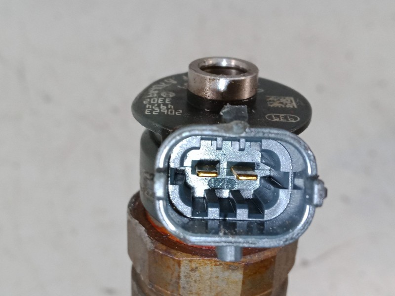 Recambio de inyector para peugeot 208 i (ca_, cc_) 1.4 hdi referencia OEM IAM   