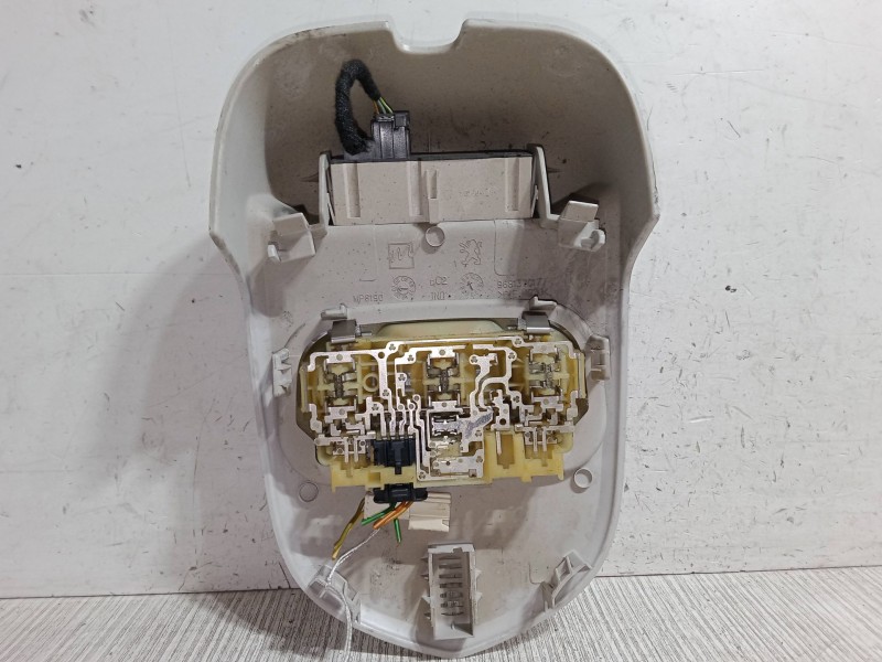 Recambio de luz interior delantera para peugeot 308 i (4a_, 4c_) 1.6 16v referencia OEM IAM   