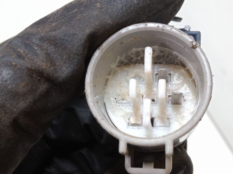 Recambio de cerradura puerta delantera izquierda para toyota corolla compact (_e10_) 1.3 xli (ee101_) referencia OEM IAM   