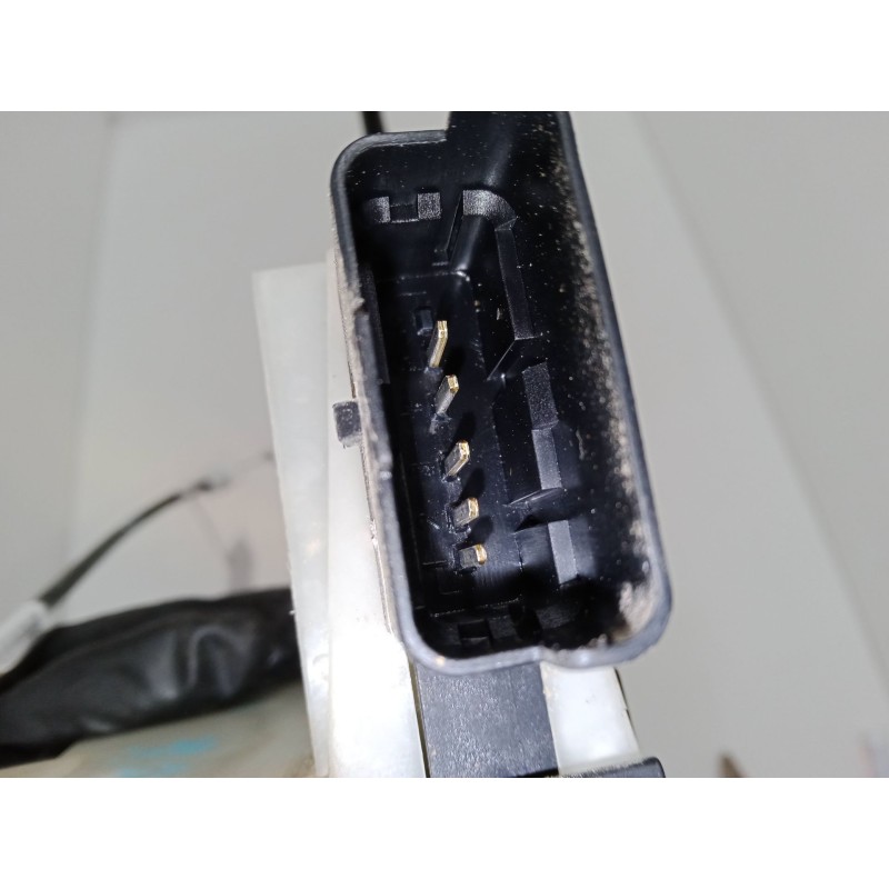 Recambio de cerradura puerta delantera derecha para peugeot 208 i (ca_, cc_) 1.2 vti 82 referencia OEM IAM   
