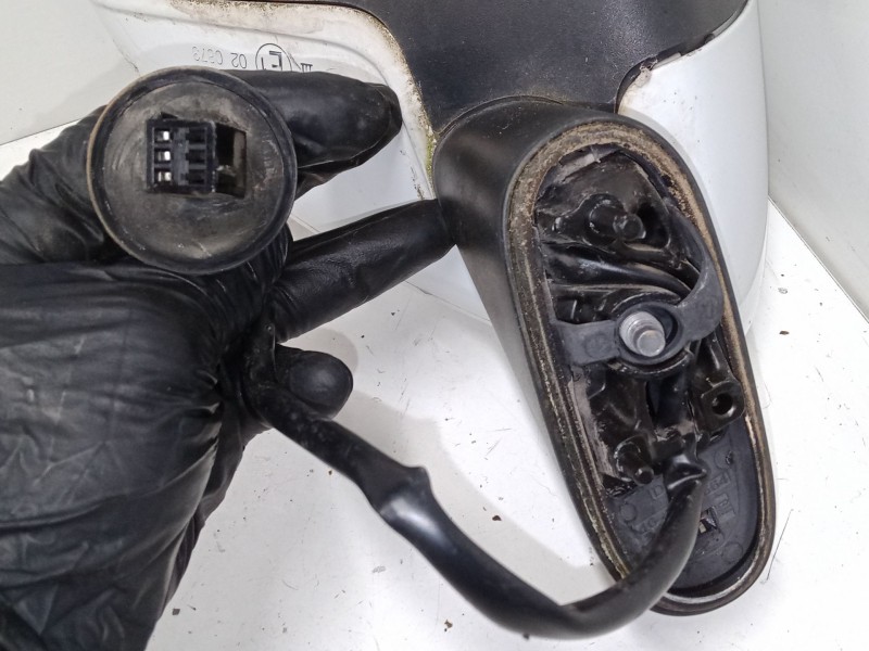 Recambio de retrovisor electrico izquierdo para opel corsa d (s07) 1.2 (l08, l68) referencia OEM IAM   