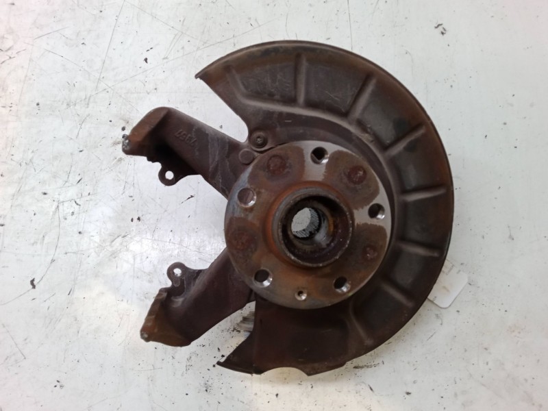 Recambio de mangueta delantera izquierda para volkswagen golf vi (5k1) 2.0 tdi referencia OEM IAM   