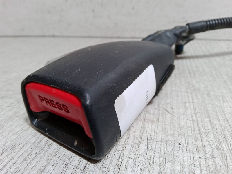 Recambio de anclaje cinturon delantero derecho para hyundai i10 ii (ba, ia) 1.0 referencia OEM IAM   