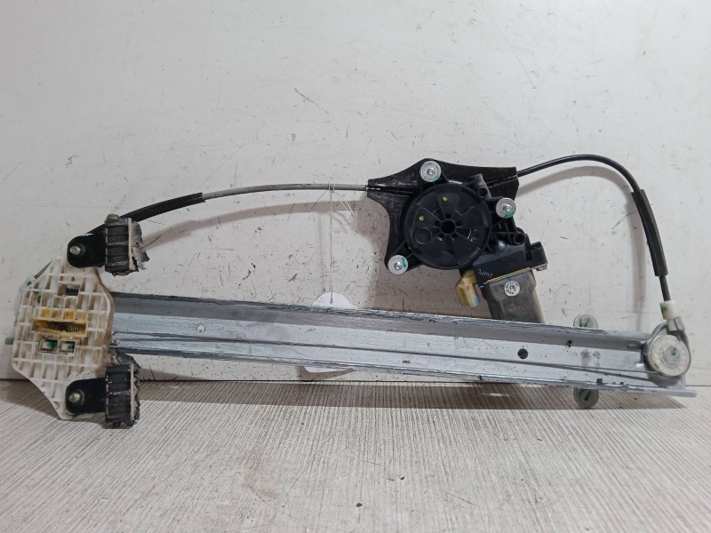 Recambio de elevalunas electrico delantero izquierdo para hyundai i10 ii (ba, ia) 1.0 referencia OEM IAM 82401-B4110  82401B4110