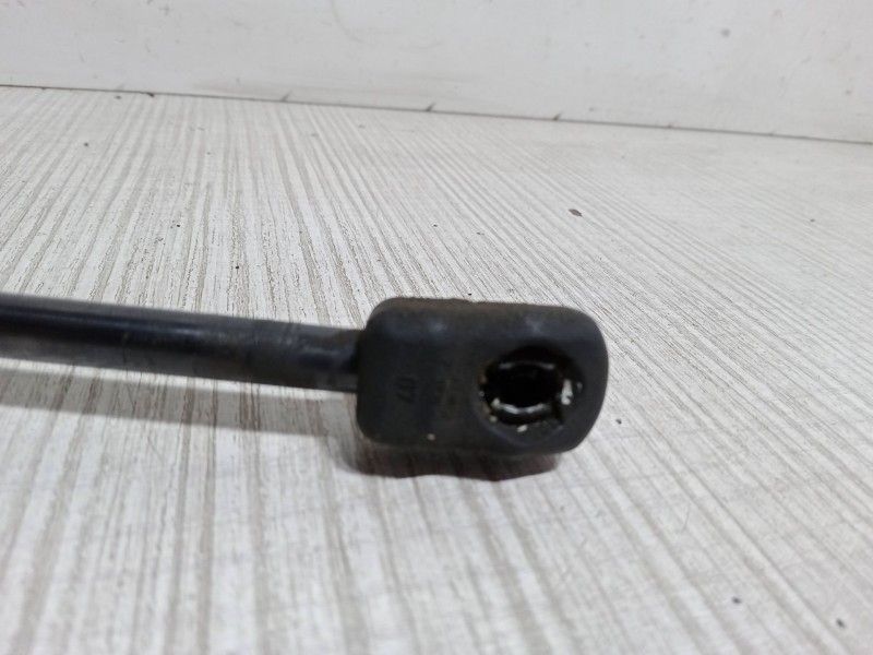 Recambio de amortiguadores capo para volkswagen golf vi (5k1) 1.6 tdi referencia OEM IAM   