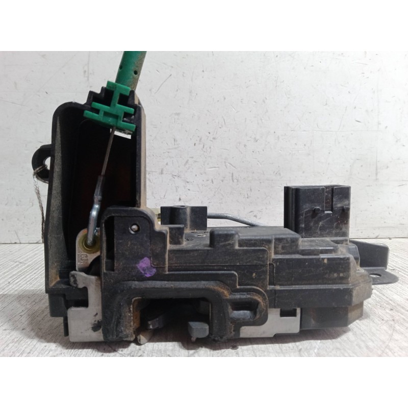 Recambio de cerradura puerta delantera derecha para opel zafira / zafira family b (a05) 1.9 cdti (m75) referencia OEM IAM   