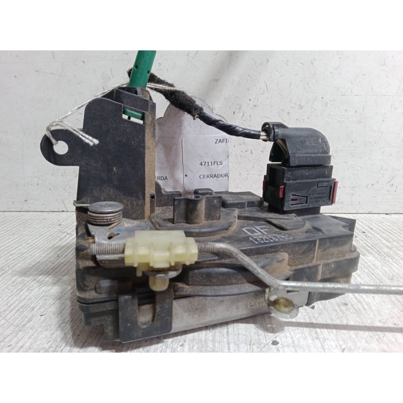Recambio de cerradura puerta delantera izquierda para opel zafira / zafira family b (a05) 1.9 cdti (m75) referencia OEM IAM   