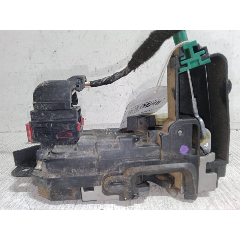 Recambio de cerradura puerta delantera izquierda para opel zafira / zafira family b (a05) 1.9 cdti (m75) referencia OEM IAM   