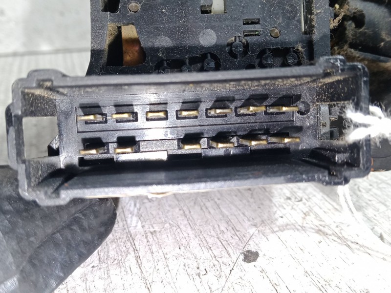 Recambio de mando de intermitencia para renault kangoo (kc0/1_) 1.5 dci (kc07) referencia OEM IAM 8200379527  