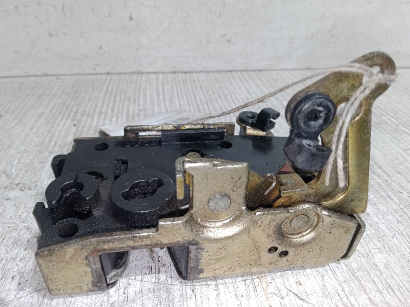 Recambio de cerradura puerta delantera derecha para citroën saxo (s0, s1) 1.5 d referencia OEM IAM   