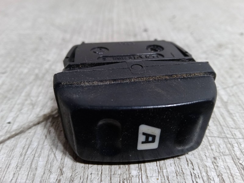 Recambio de mando elevalunas delantero izquierdo para citroën xsara picasso (n68) 2.0 hdi referencia OEM IAM   