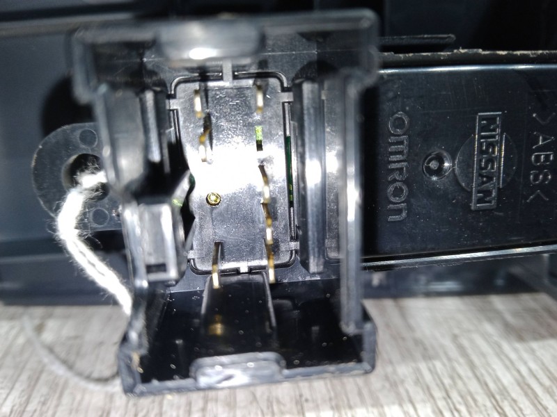 Recambio de mando elevalunas delantero derecho para nissan primera (p12) 2.2 di referencia OEM IAM   