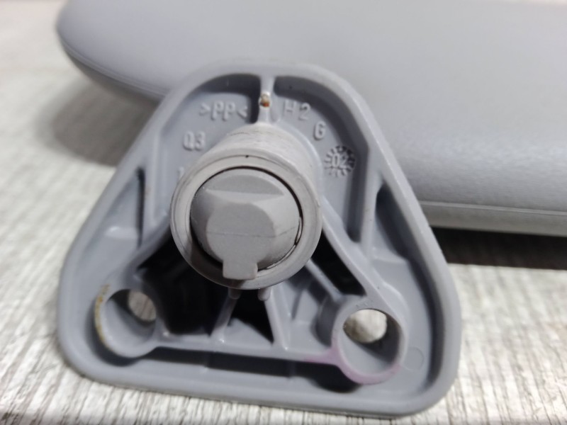 Recambio de parasol derecho para nissan primera (p12) 2.2 di referencia OEM IAM   