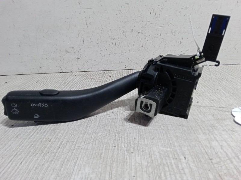 Recambio de mando limpiaparabrisas para volkswagen golf v (1k1) 1.9 tdi referencia OEM IAM   