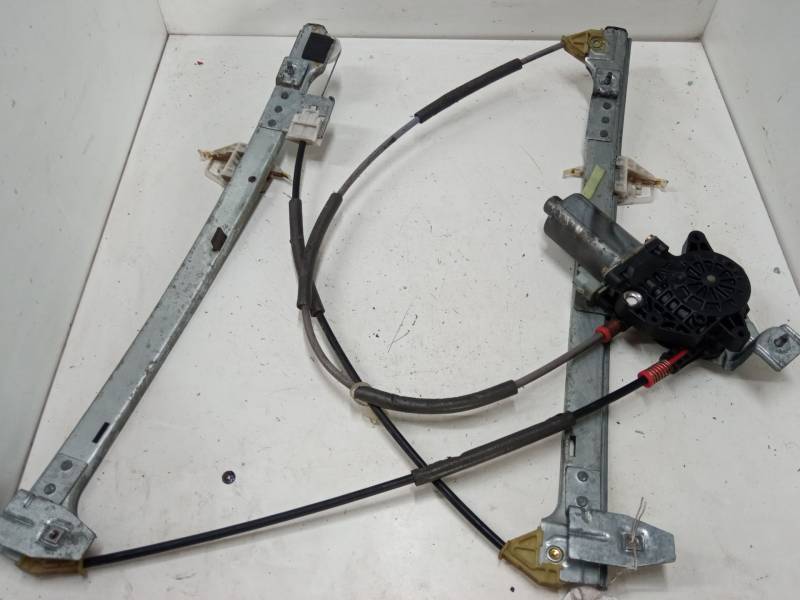 ELEVALUNAS ELECTRICO DELANTERO DERECHO 