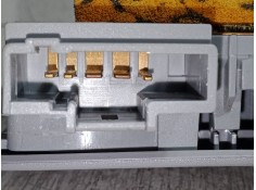 Recambio de luz interior delantera para nissan primera (p12) 2.2 di referencia OEM IAM    2