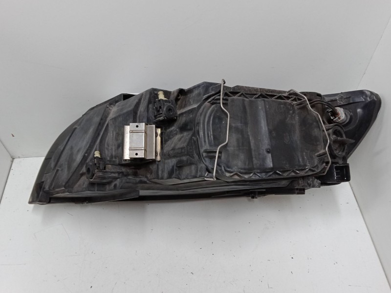 Recambio de faro derecho para volvo v50 (545) 2.4 referencia OEM IAM 30678913  