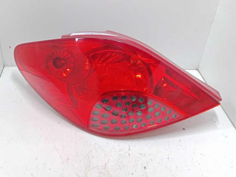 Recambio de piloto trasero izquierdo para peugeot 207/207+ (wa_, wc_) 1.4 hdi referencia OEM IAM   
