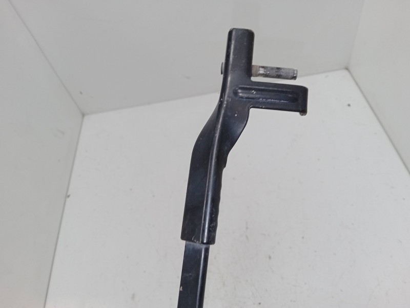 Recambio de brazo limpia delantero izquierdo para volkswagen golf iv (1j1) 1.9 sdi referencia OEM IAM   