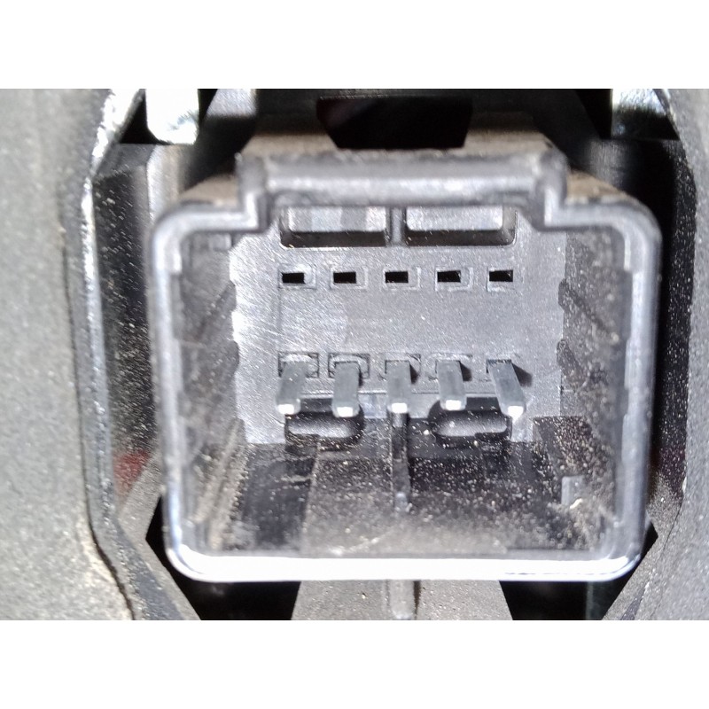 Recambio de piloto trasero izquierdo para renault kangoo / grand kangoo ii (kw0/1_) 1.5 dci 85 (kw0k, kw0l, kw0b) referencia OEM