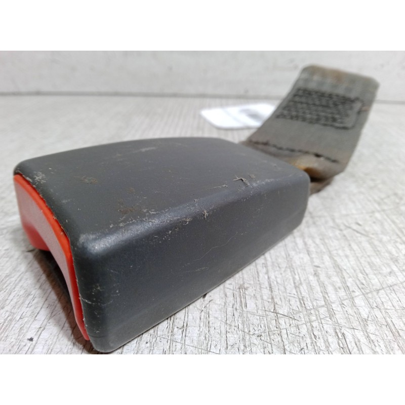 Recambio de anclaje cinturon trasero derecho para fiat punto (188_) 1.2 60 (188.030, .050, .130, .150, .230, .250) referencia OE