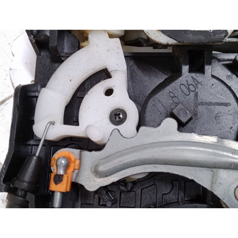 Recambio de cerradura puerta trasera derecha para mitsubishi outlander ii (cw_w) 2.2 di-d referencia OEM IAM   