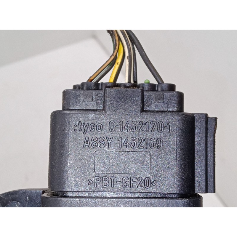 Recambio de cerradura puerta delantera izquierda para ford c-max (dm2) 1.8 tdci referencia OEM IAM 3M5AR21813ER  