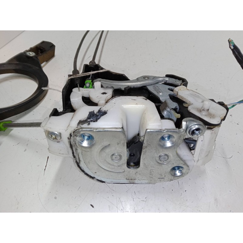 Recambio de cerradura puerta trasera izquierda para mitsubishi outlander ii (cw_w) 2.2 di-d referencia OEM IAM   