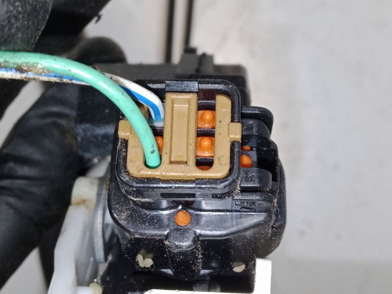 Recambio de cerradura puerta trasera izquierda para mitsubishi outlander ii (cw_w) 2.2 di-d referencia OEM IAM   