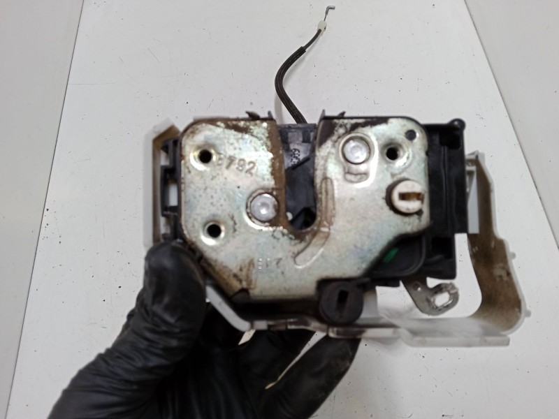 Recambio de cerradura puerta trasera izquierda para fiat bravo ii (198_) 1.9 d multijet (198axb1a) referencia OEM IAM   