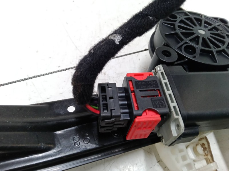 Recambio de elevalunas electrico delantero derecho para fiat bravo ii (198_) 1.9 d multijet (198axb1a) referencia OEM IAM   