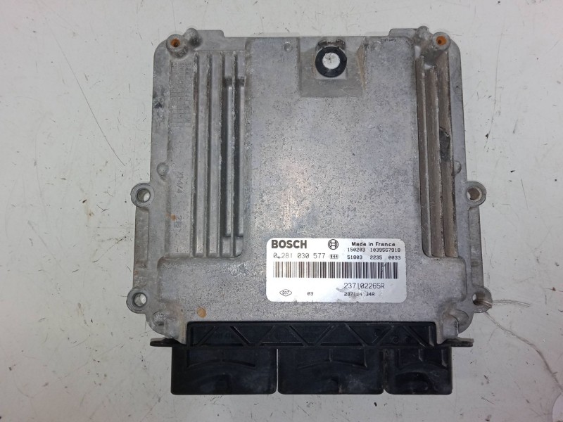 Recambio de centralita motor uce para renault master iii furgoneta (fv) 2.3 dci 125 fwd (fv0c, fv0d, fv0g, fv0h, fv0j, fv0k) ref