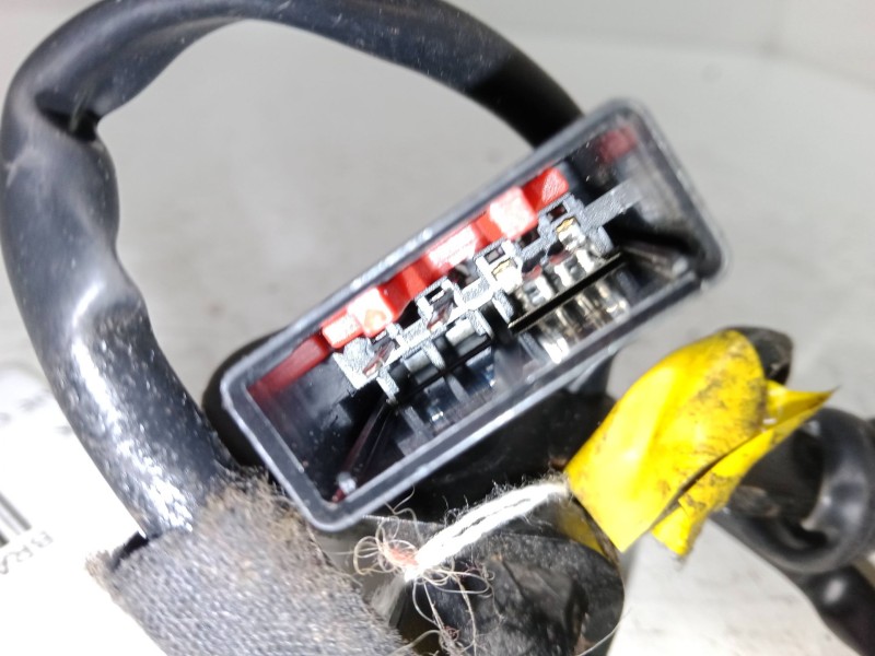 Recambio de anclaje cinturon delantero derecho para fiat bravo ii (198_) 1.9 d multijet (198axb1a) referencia OEM IAM   