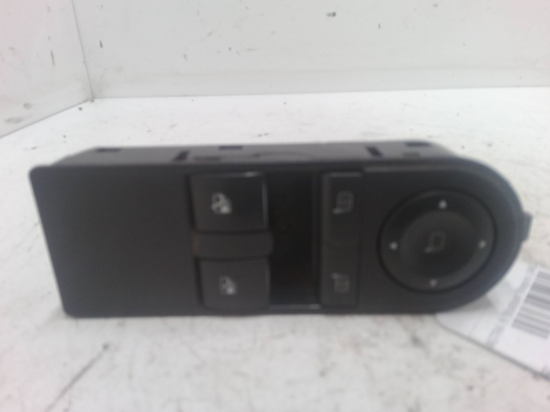 Recambio de mando elevalunas delantero izquierdo para opel astra h station wagon (a04) 1.7 cdti (l35) referencia OEM IAM   