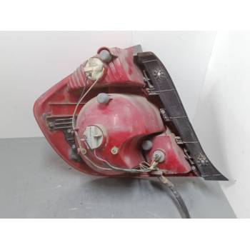 PILOTO TRASERO DERECHO 92402257 