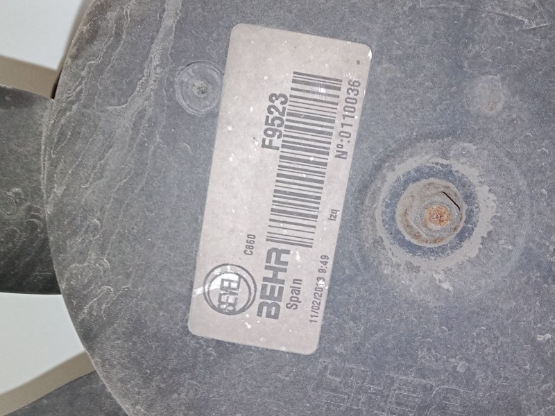Recambio de electroventilador para peugeot boxer autobús 3.0 hdi 160 referencia OEM IAM   