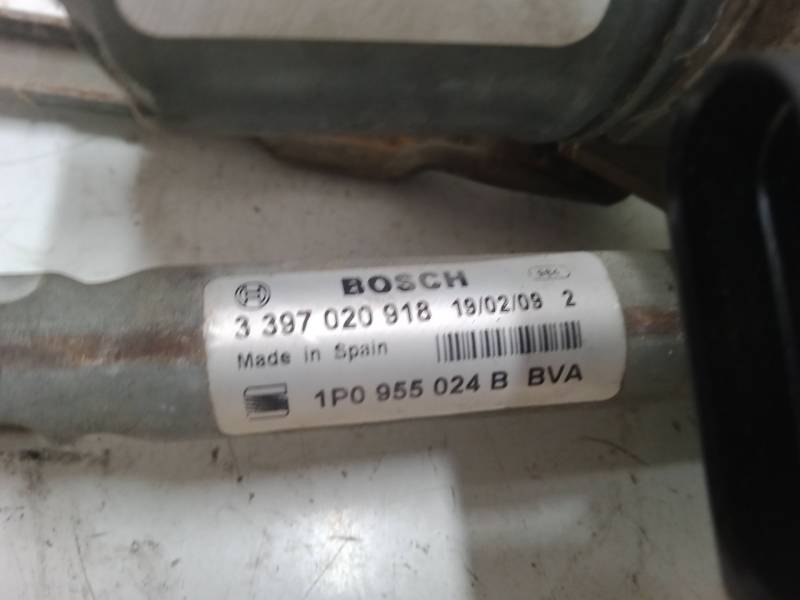MOTOR LIMPIAPARABRISAS DELANTERO DERECHO 1P0955024B 