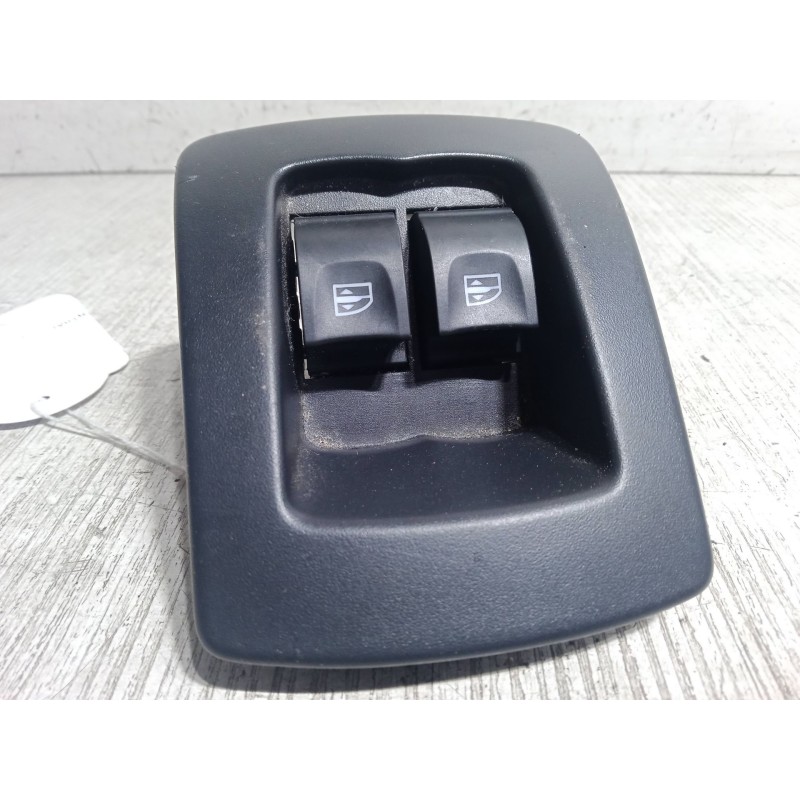 Recambio de mando elevalunas trasero central para dacia sandero ii tce 90 (b8m1, b8ma) referencia OEM IAM 254111342R  