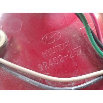 PILOTO TRASERO DERECHO 92402257 
