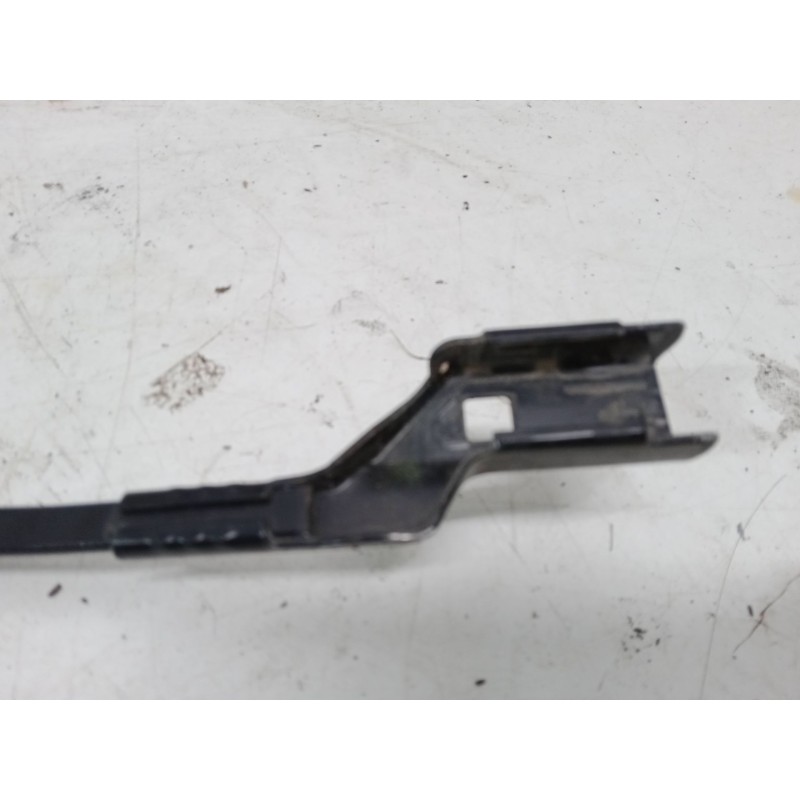 Recambio de brazo limpia delantero izquierdo para peugeot 208 i (ca_, cc_) 1.2 vti 82 referencia OEM IAM   