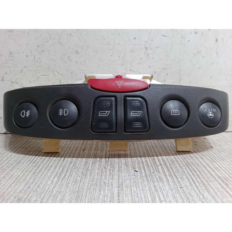 Recambio de interruptor multiple tablero para fiat punto (188_) 1.2 60 (188.030, .050, .130, .150, .230, .250) referencia OEM IA
