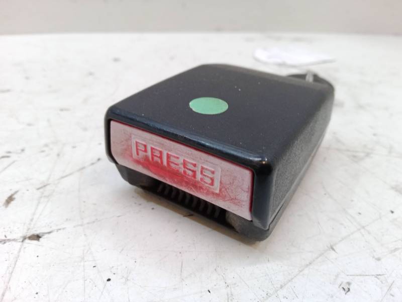 ANCLAJE CINTURON DELANTERO DERECHO 