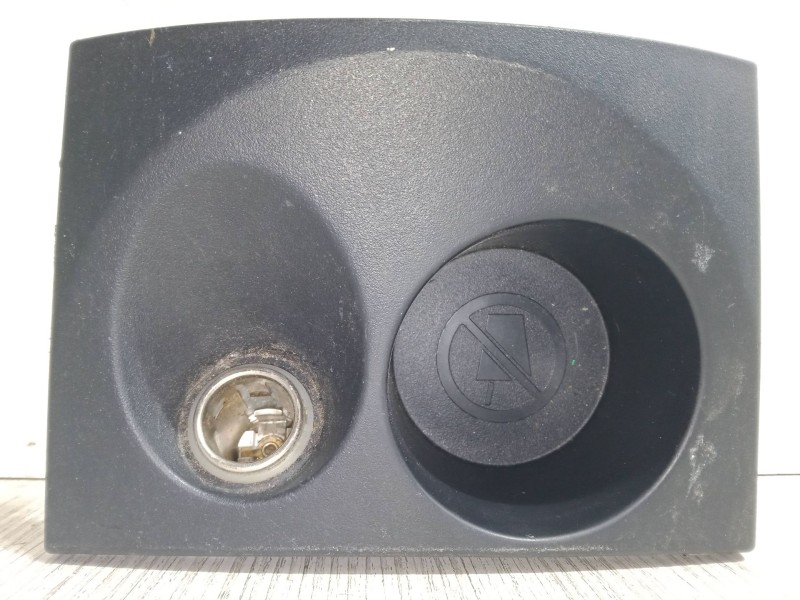 Recambio de toma mechero para citroën c-crosser (vu_, vv_) 2.2 hdi referencia OEM IAM   