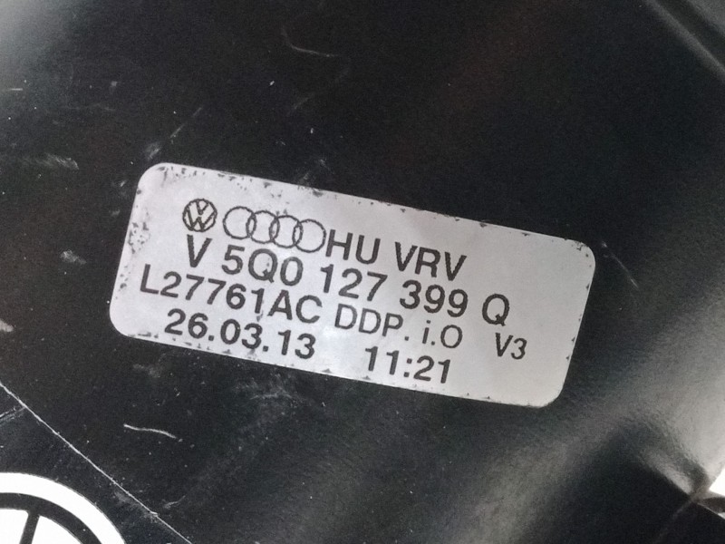 Recambio de cuerpo filtro gasoil para seat leon st (5f8) 2.0 tdi referencia OEM IAM 5Q0127400F  