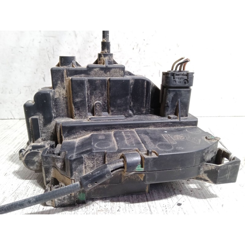 Recambio de cerradura derecha 3p para renault clio iii (br0/1, cr0/1) 1.5 dci (br0h, cr0h, cr1s, br1s) referencia OEM IAM   
