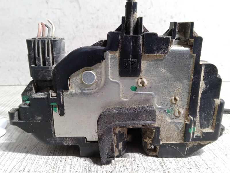 Recambio de cerradura derecha 3p para renault clio iii (br0/1, cr0/1) 1.5 dci (br0h, cr0h, cr1s, br1s) referencia OEM IAM   