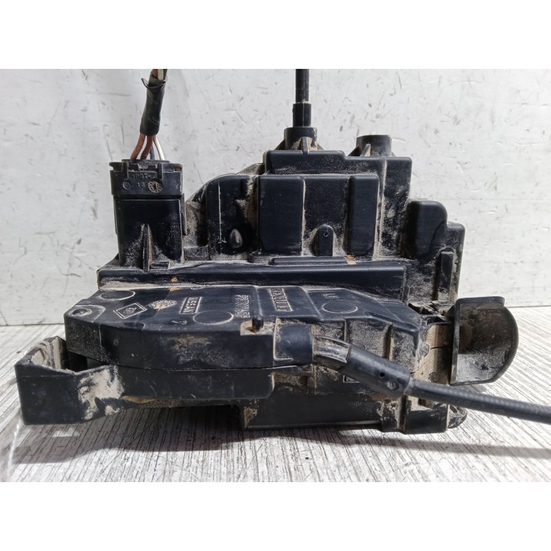 Recambio de cerradura izquierda 3p para renault clio iii (br0/1, cr0/1) 1.5 dci (br0h, cr0h, cr1s, br1s) referencia OEM IAM   