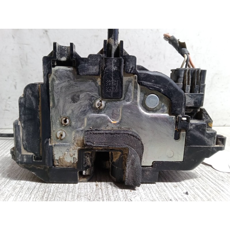 Recambio de cerradura izquierda 3p para renault clio iii (br0/1, cr0/1) 1.5 dci (br0h, cr0h, cr1s, br1s) referencia OEM IAM   