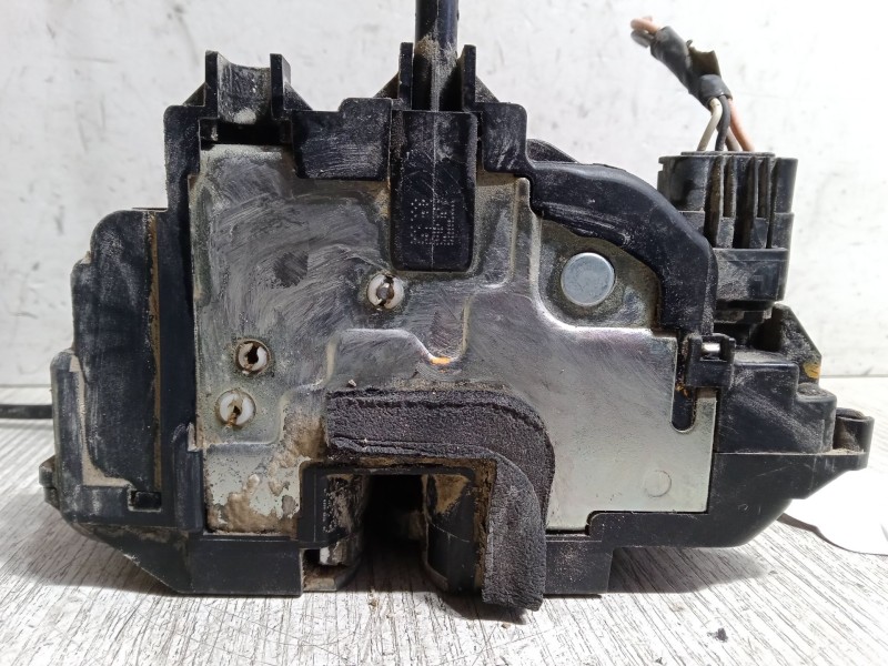 Recambio de cerradura izquierda 3p para renault clio iii (br0/1, cr0/1) 1.5 dci (br0h, cr0h, cr1s, br1s) referencia OEM IAM   